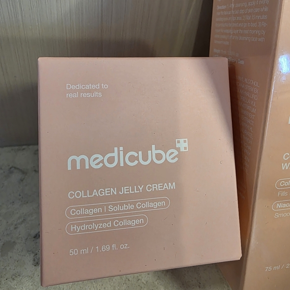 Medicube Korean Collagen Night Wrapping Mask and the Collagen Jelly Cream NEW! - Picture 3 of 14